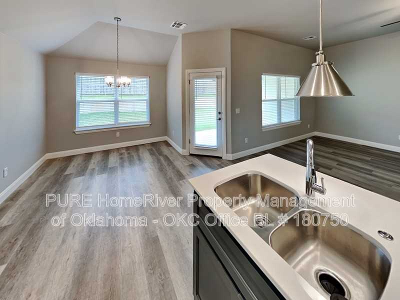 8705 Yassir Blvd - Photo 6 of 26