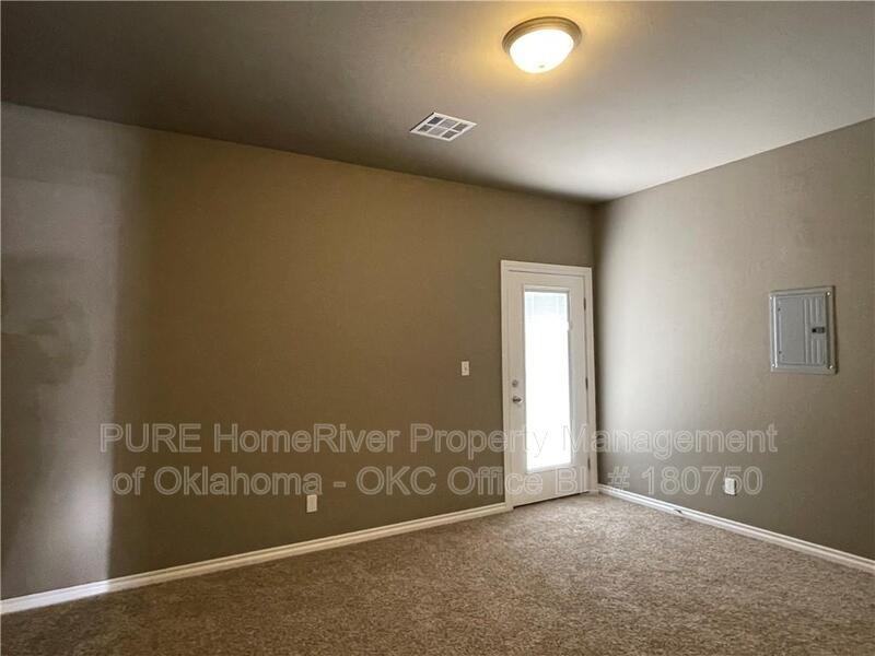 1002 Sw 91st St - Photo 6 of 8