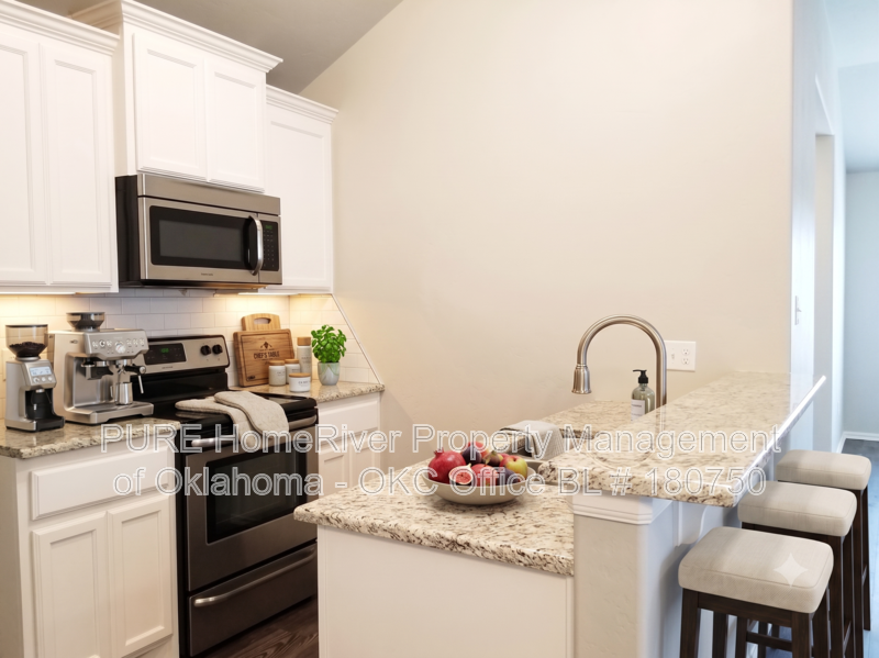 1601 Everglade Ct - Photo 6 of 12