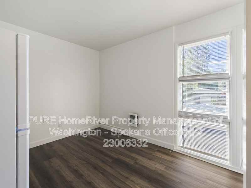 634 E 23rd Ave #C1 - Photo 5 of 19