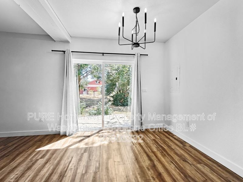 1202 S Russell St - Photo 3 of 21