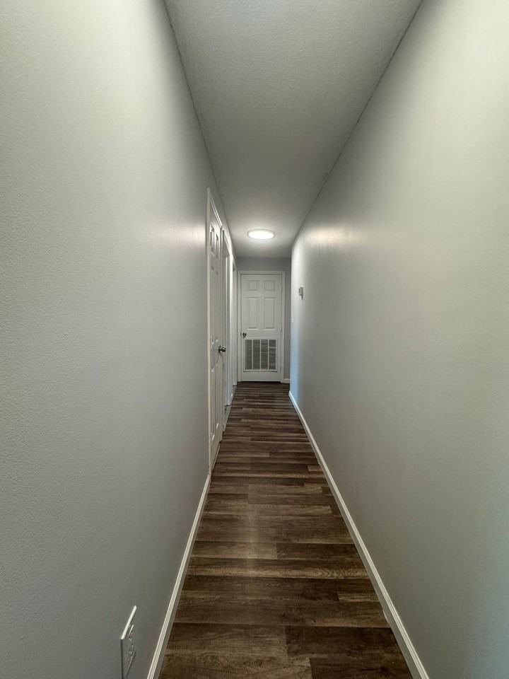 Creekview Apartments - Photo 3 of 5