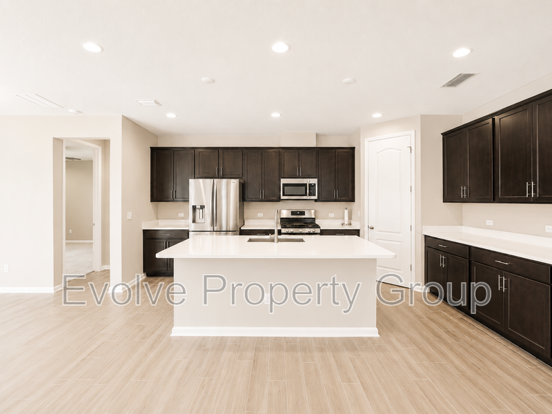 231 Flach Dr - Photo 5 of 18