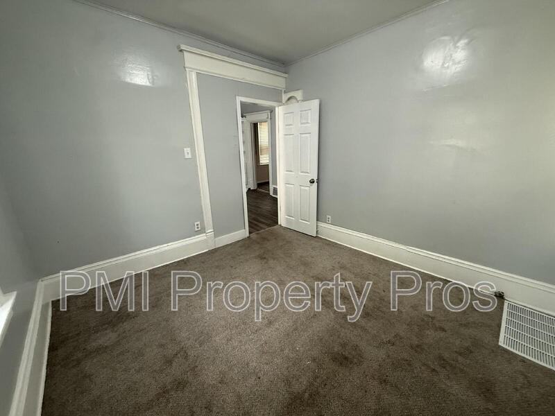 1939 N 37th St - Photo 2 of 23