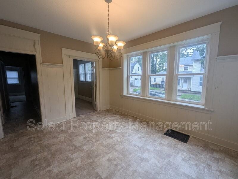 347 W Williams St - Photo 5 of 20