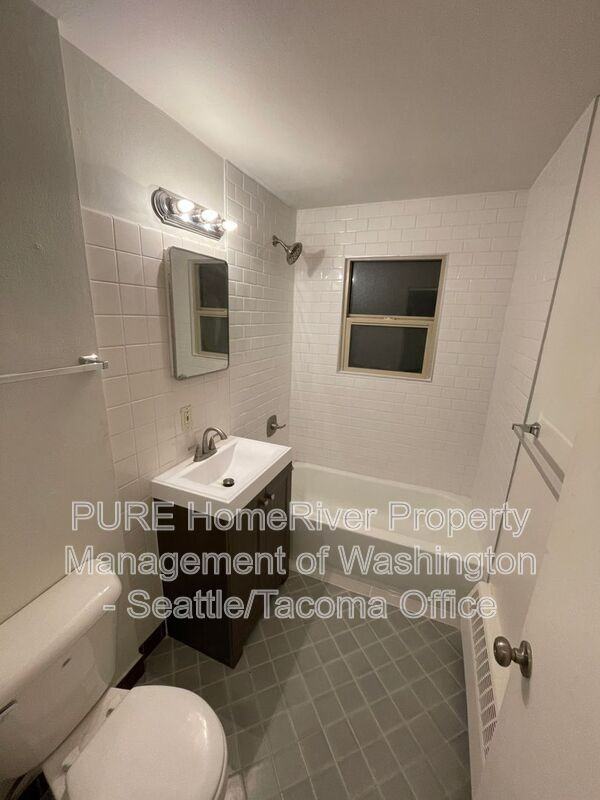 3057 63rd Ave Sw #09 - Photo 2 of 6