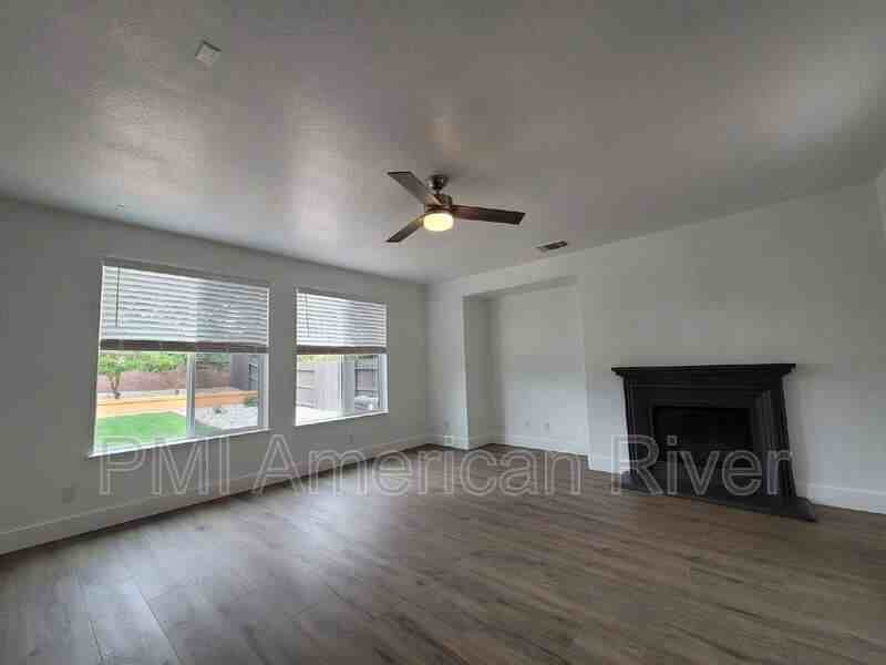 4265 Thalia Way - Photo 3 of 19