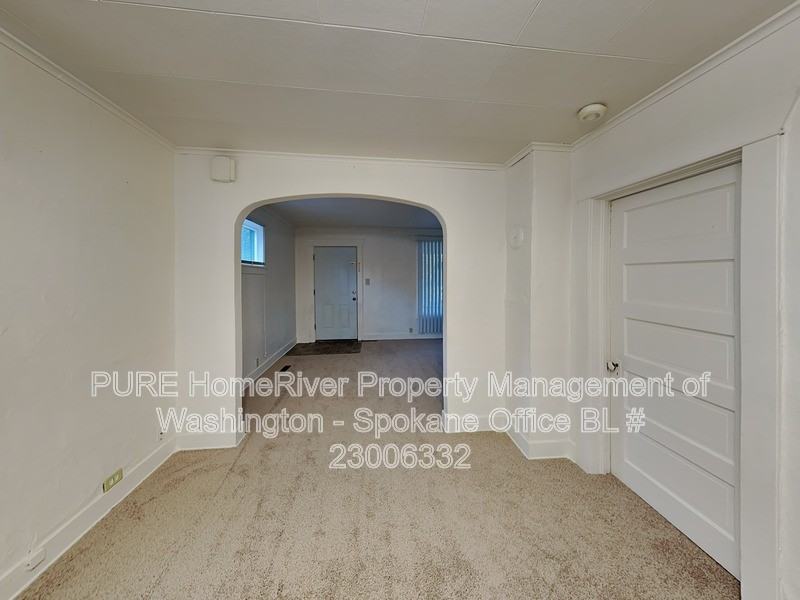 1114 W Fairview Ave - Photo 6 of 20