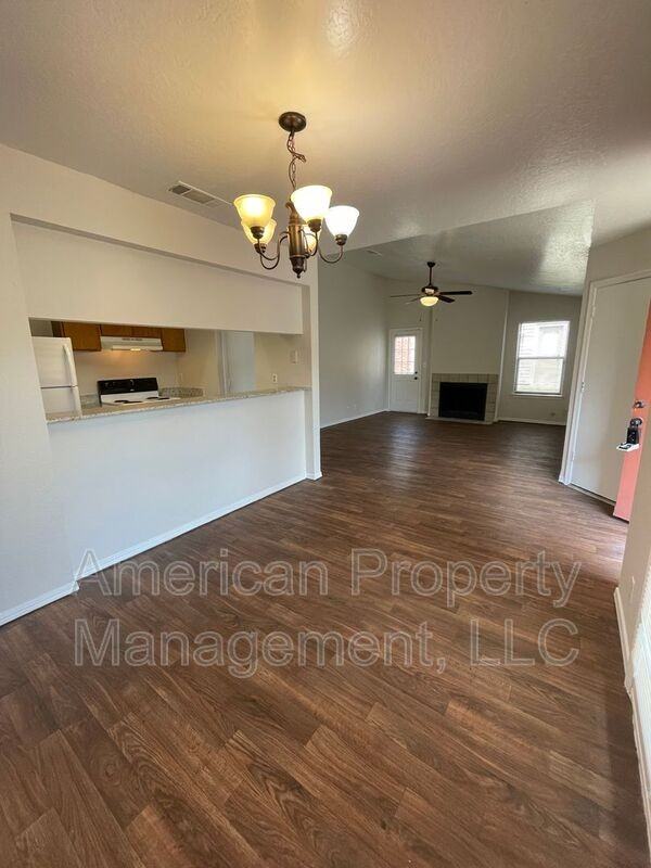 13129 E 44th St - Photo 7 of 28