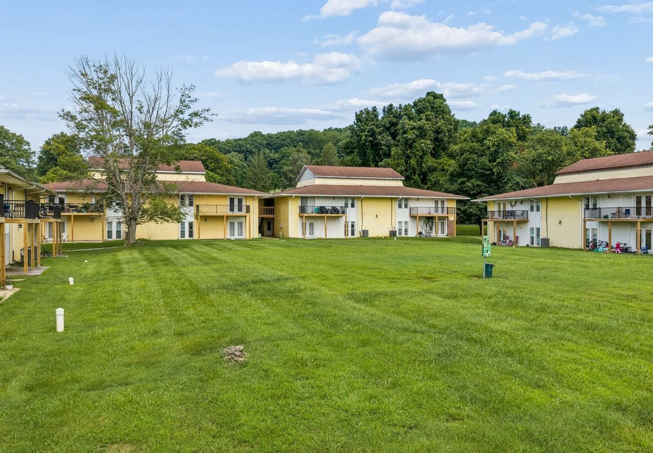 Stoneview Homes - Photo 4 of 50