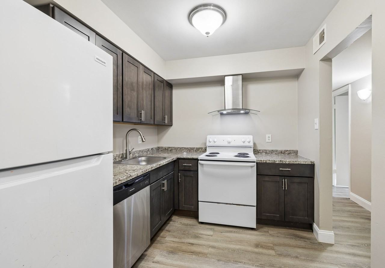 Stoneview Homes - Photo 6 of 50