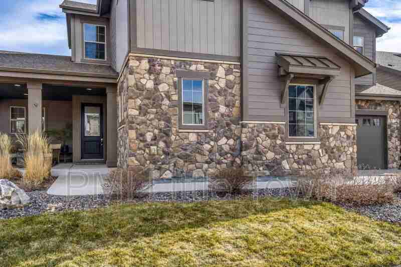 8214 Superior Cir - Photo 3 of 50