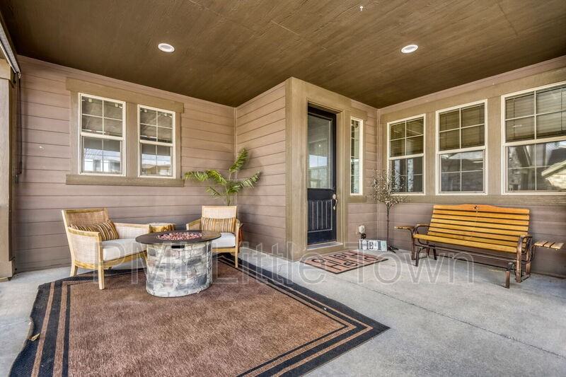 8214 Superior Cir - Photo 4 of 50