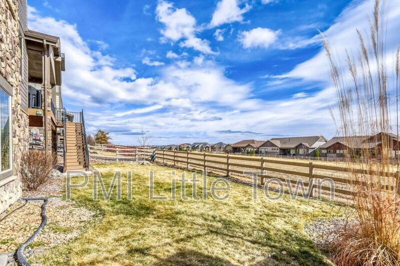 8214 Superior Cir - Photo 6 of 50