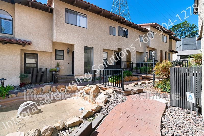 1915 Estrella De Mar Ct #B - Photo 5 of 14