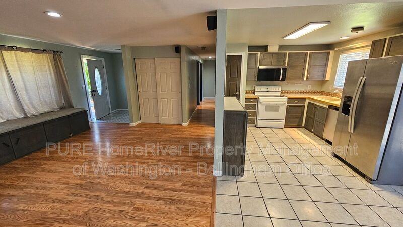 2400 Carpenter St - Photo 5 of 23
