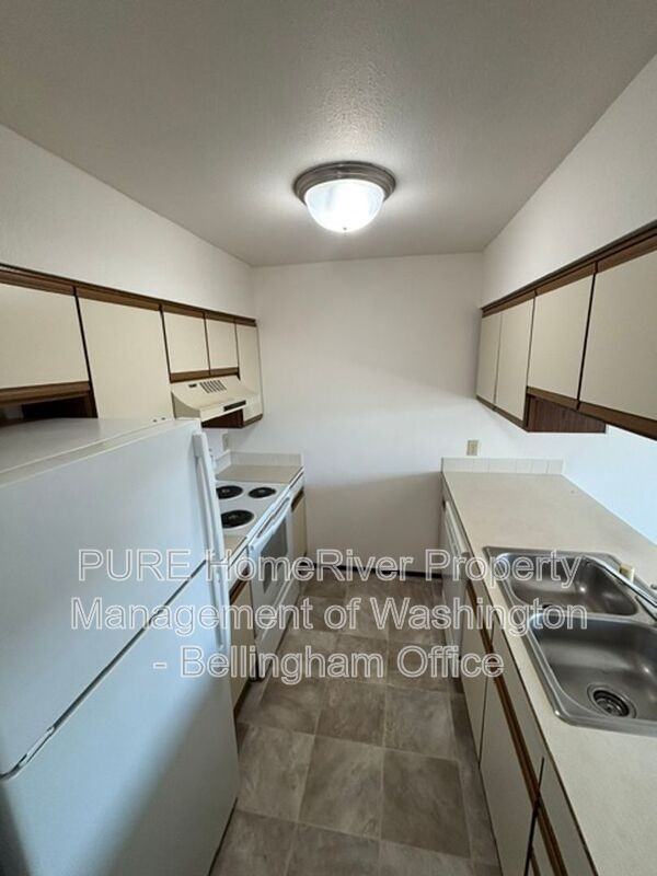 1252 Nevada St #102 - Photo 3 of 10