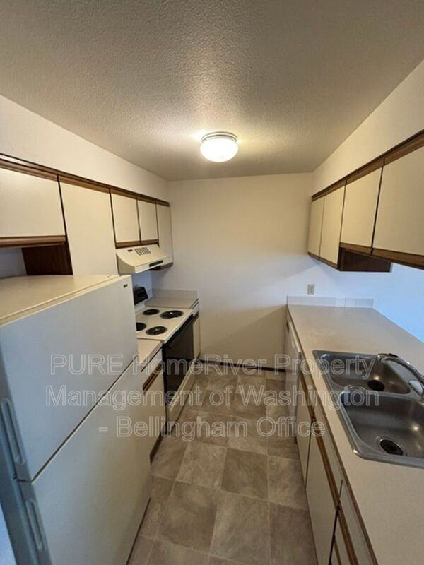 1252 Nevada St #303 - Photo 3 of 8
