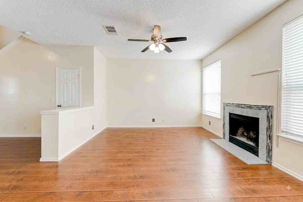 16913 Langland Rd - Photo 5 of 18