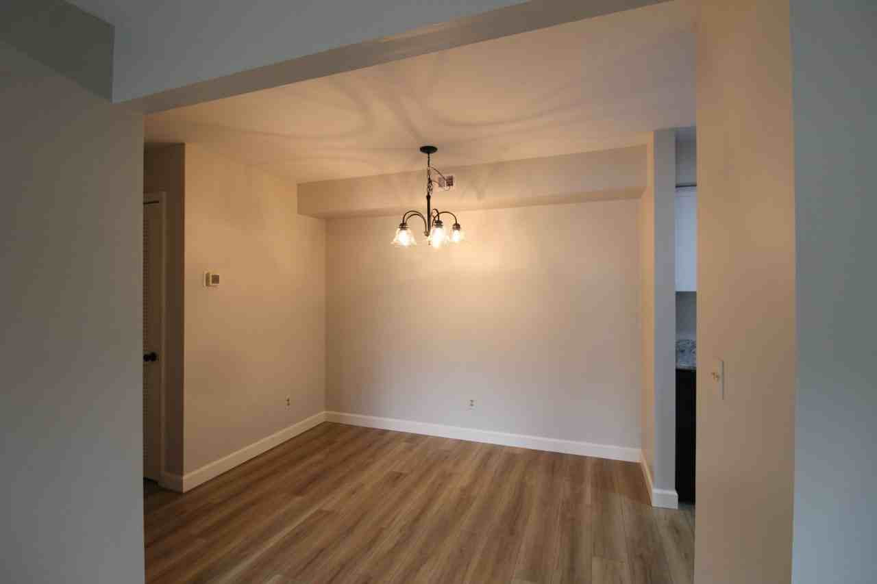 1112 Blue Ridge Dr - Photo 5 of 22