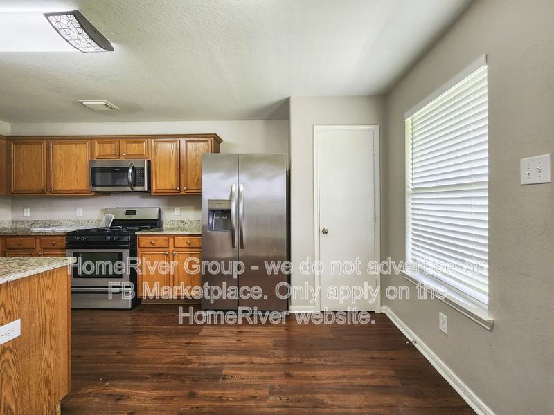1726 Mickle Creek Dr - Photo 5 of 27