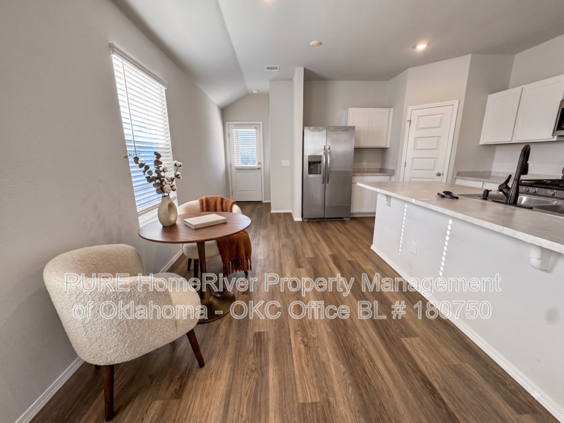 1212 Guthrie Farms Blvd - Photo 5 of 24