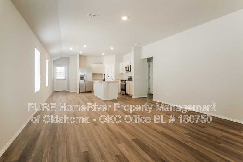1212 Guthrie Farms Blvd - Photo 7 of 24