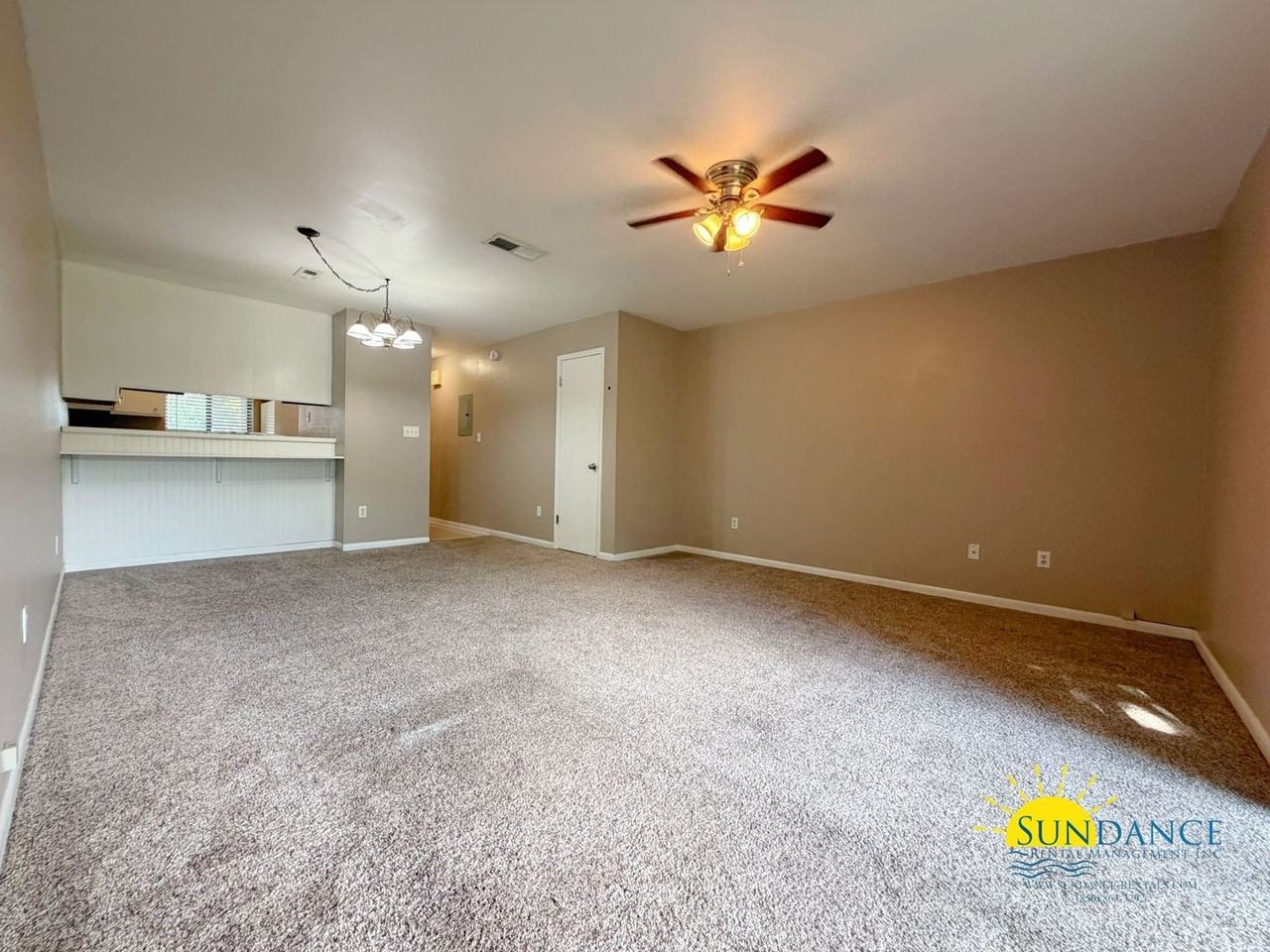 115 Hughes St Ne #7 - Photo 2 of 15