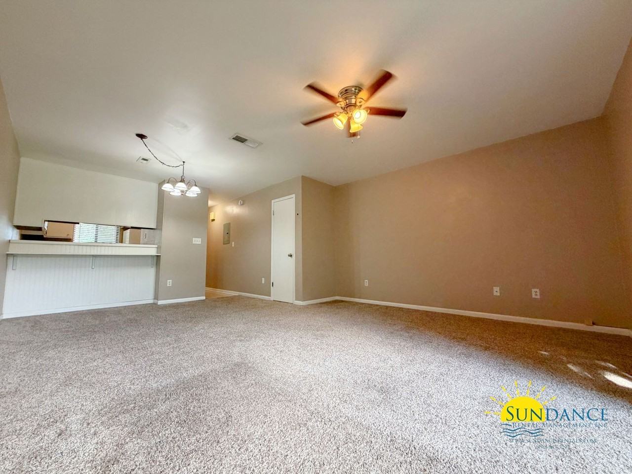 115 Hughes St Ne #7 - Photo 3 of 15