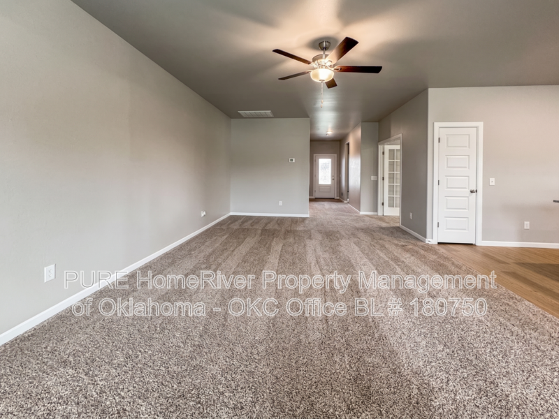2516 Rosewood Ln - Photo 3 of 25
