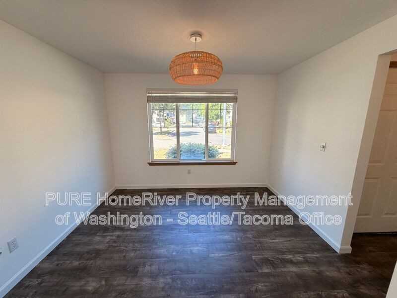 804 28th Ave Se - Photo 3 of 20