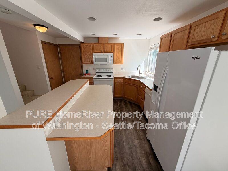 804 28th Ave Se - Photo 7 of 20