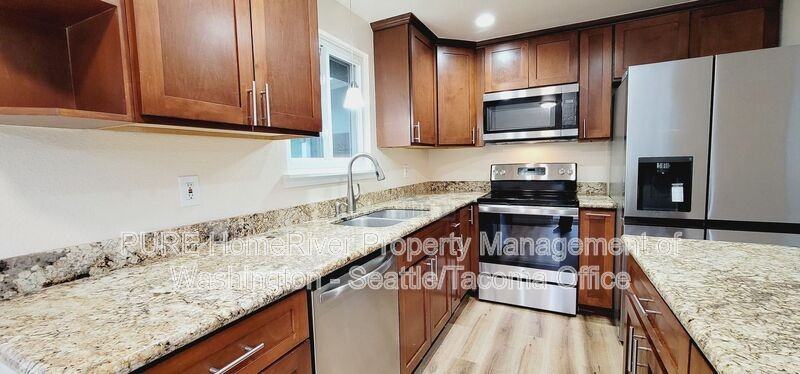 31313 62nd Avenue Ct S - Photo 4 of 32