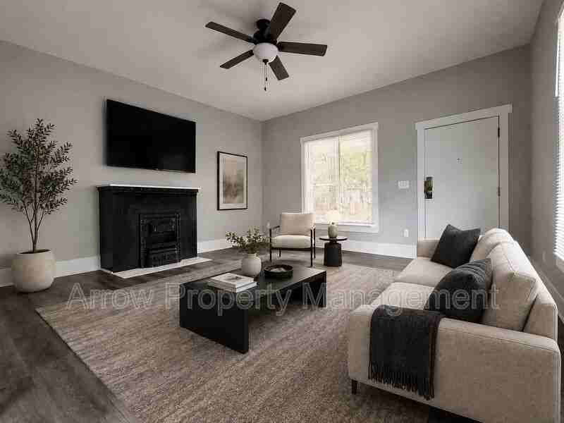 926 A St #A - Photo 4 of 9