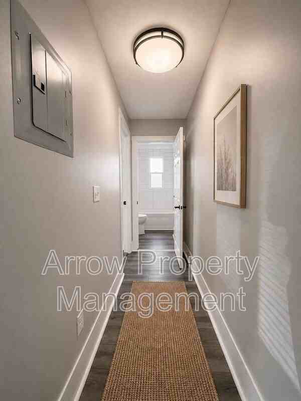 926 A St #A - Photo 5 of 9