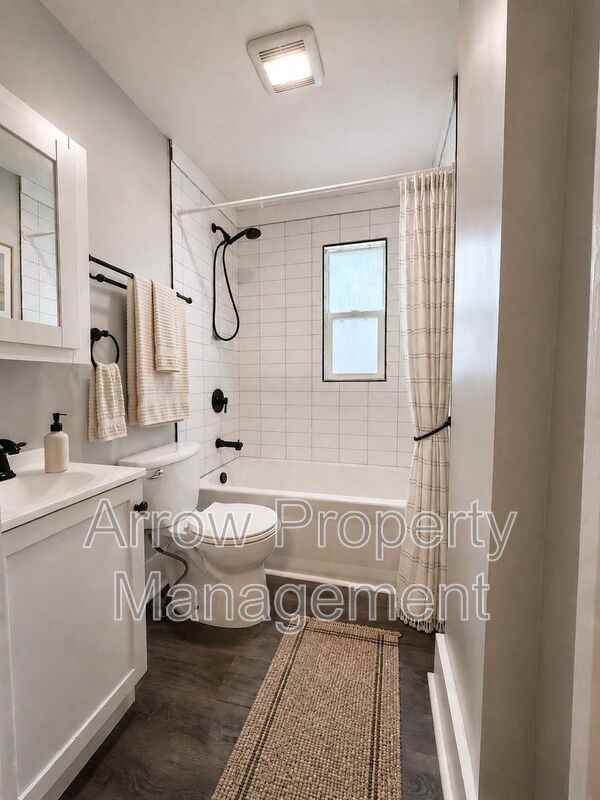 926 A St #A - Photo 6 of 9