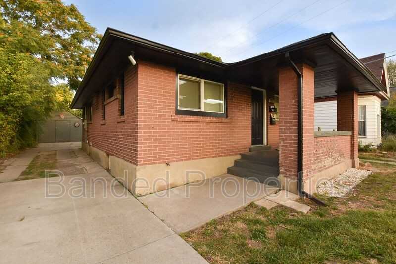 1955 S West Temple - Photo 4 of 19