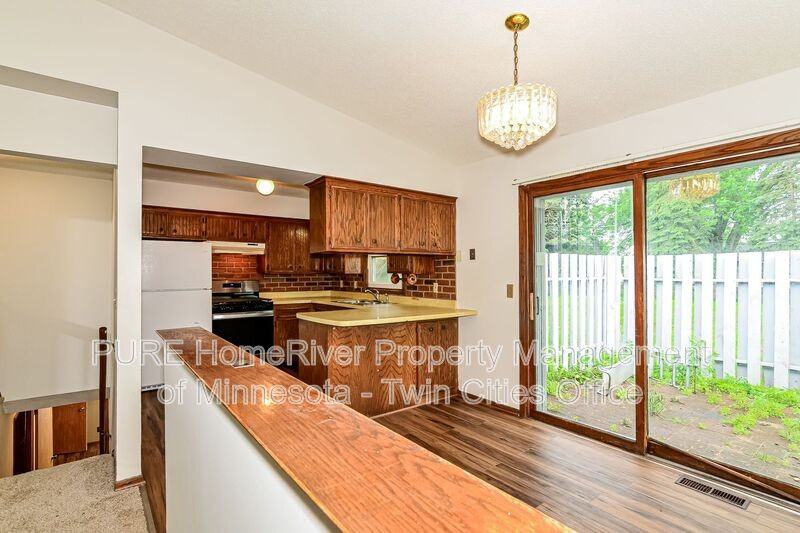 7441 Major Ave N - Photo 4 of 24
