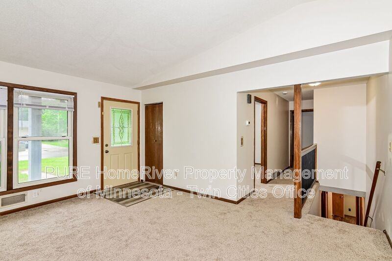 7441 Major Ave N - Photo 5 of 24