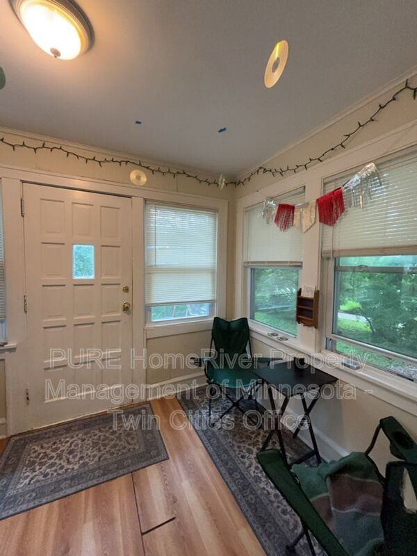 237 Cedar Lake Rd N #2 - Photo 3 of 25