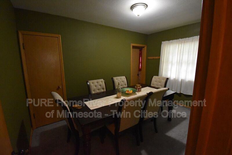 7409 Bryant Ave S - Photo 4 of 19