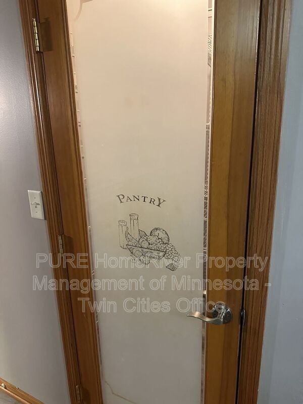 221 Grand Ave W #306 - Photo 5 of 21