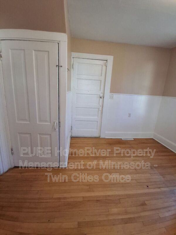 987 Churchill St #1 - Photo 7 of 20