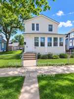 featured image of 987 Churchill St #1