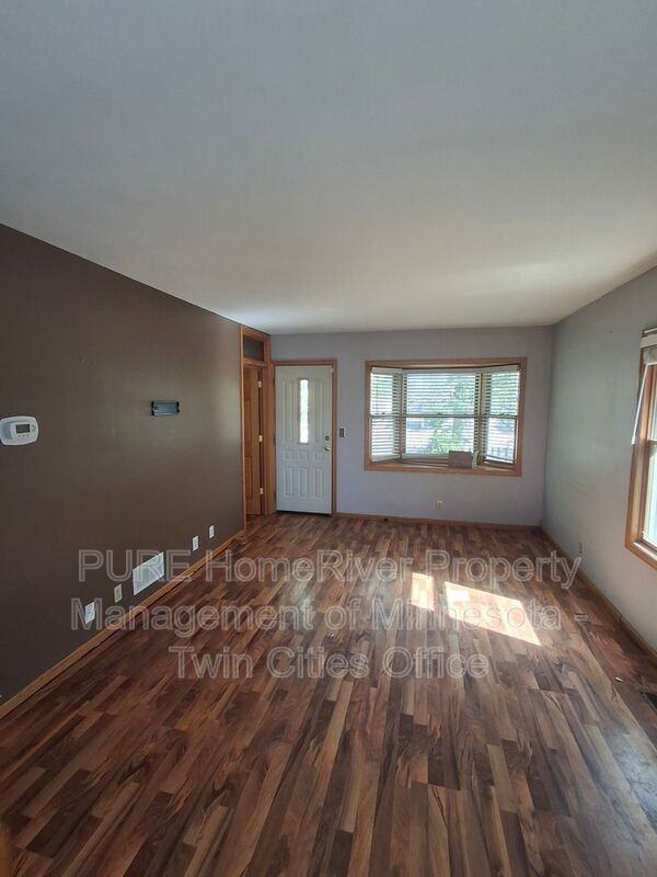 3321 E 37th St - Photo 3 of 15