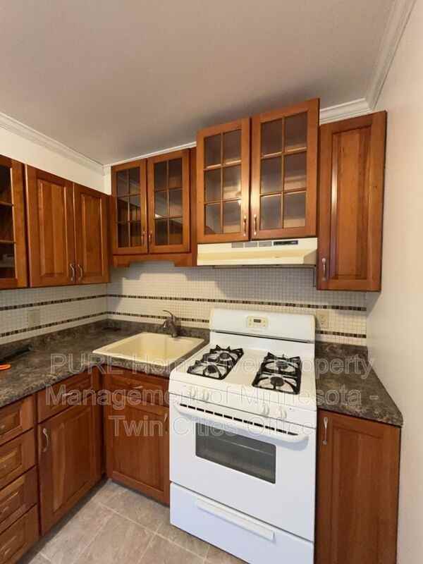 4348 Minnehaha Ave #1 - Photo 7 of 13