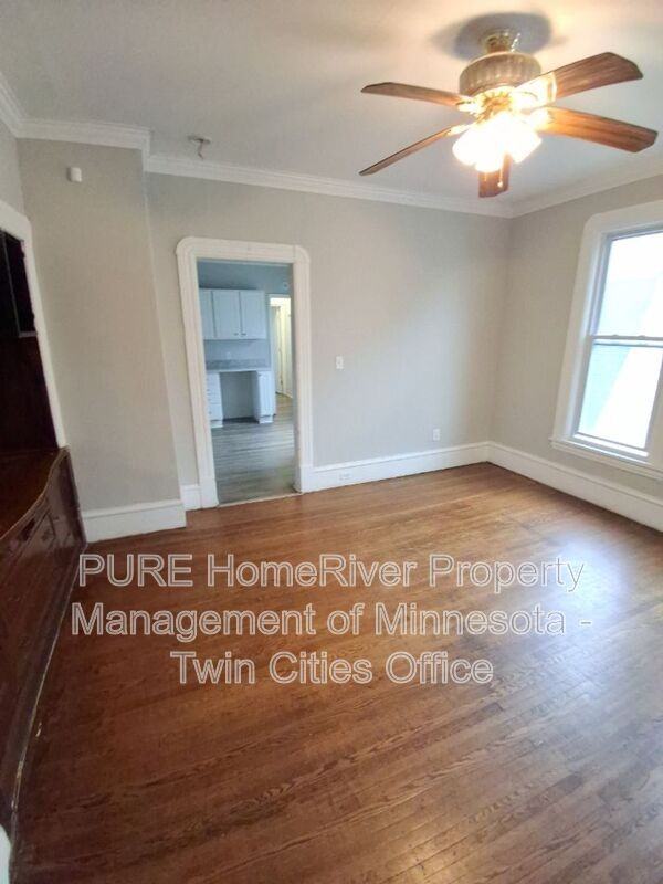 3123 Portland Ave - Photo 4 of 32