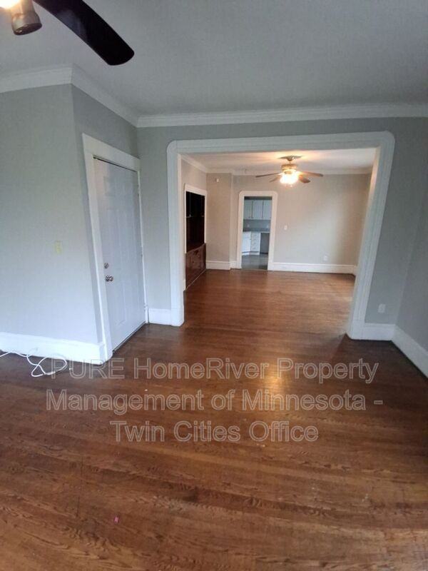 3123 Portland Ave - Photo 7 of 32