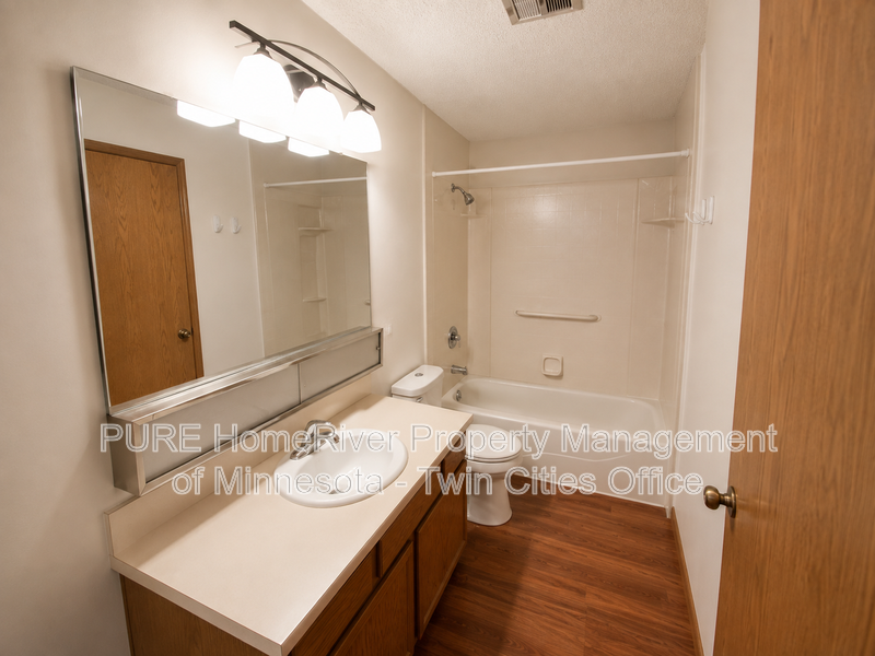 1207 Hewitt Ave #9 - Photo 4 of 12