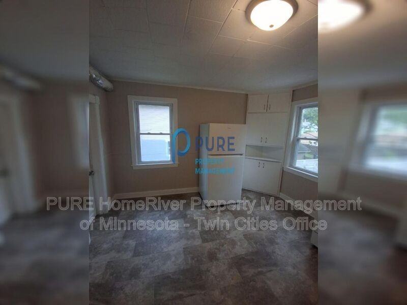 637 Earl St #2 - Photo 7 of 29